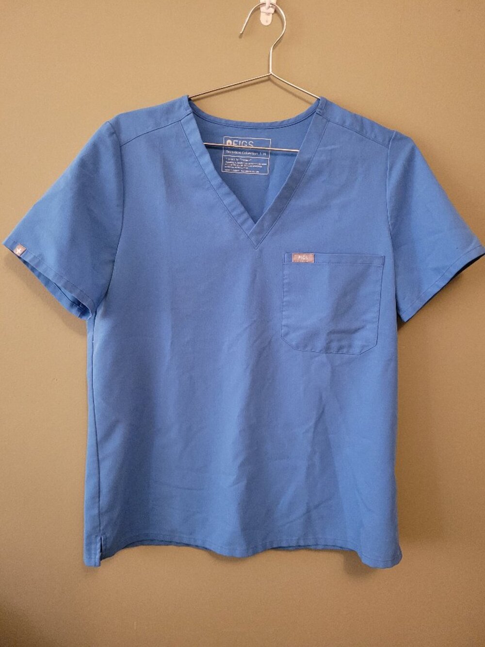 Mens M Figs Scrub Top in Ceil Blue